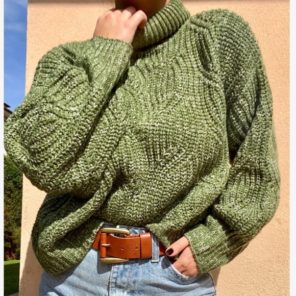 Cable Knit Turtleneck Pullover Sweater Forrest Green - Picture 7 of 10